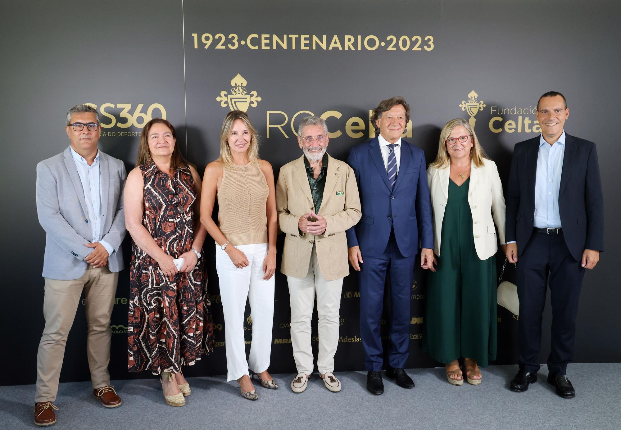 El Celta se rodea de su gran familia y de representantes institucionales por su centenario