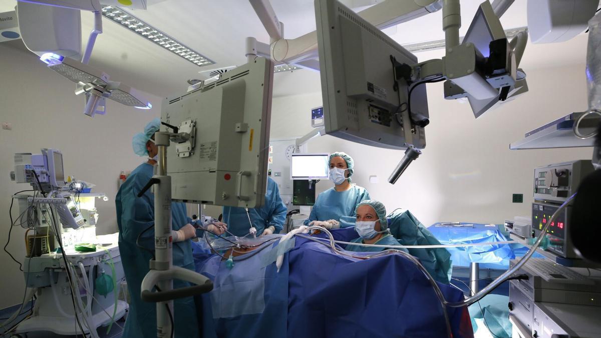 Una operación en el Álvaro Cunqueiro