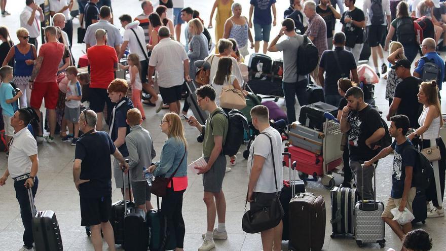 Volar con equipaje de mano: un galimatías para el pasajero