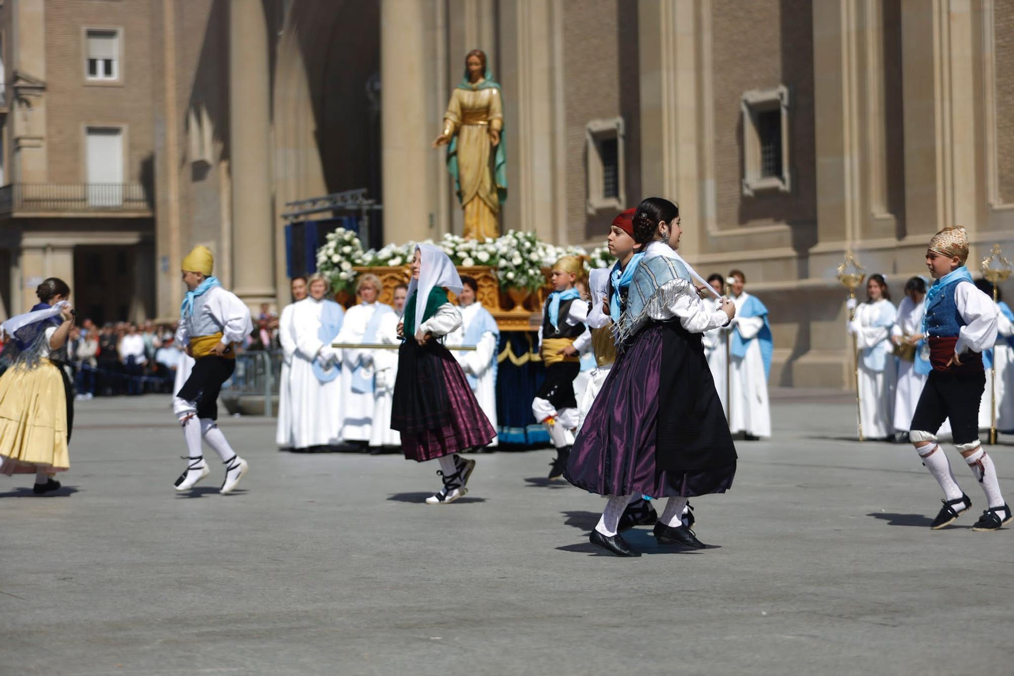 En imágenes | Procesión del Domingo de Resurrección en Zaragoza