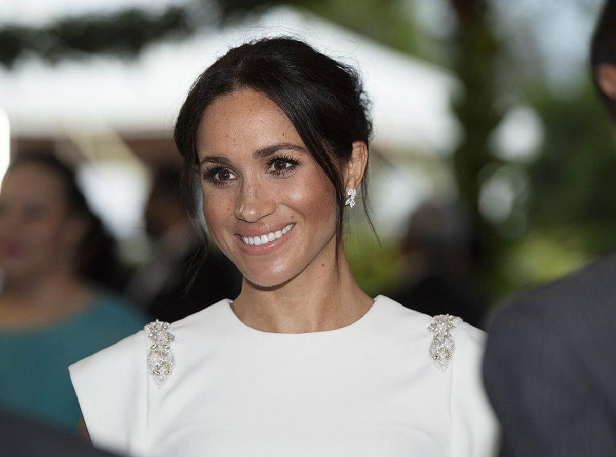 Meghan lució pendientes de más de 10.000 € para la ocasión