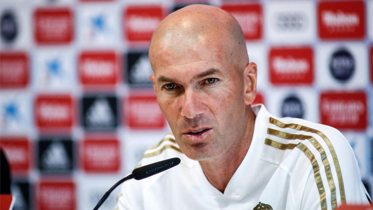 Zinedine Zidane en rueda de prensa