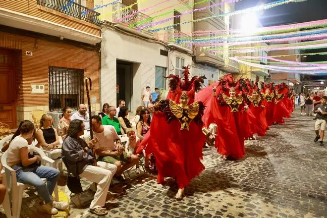Así son las espectaculares Danses de Guadassuar, Fiesta de Interés Turístico