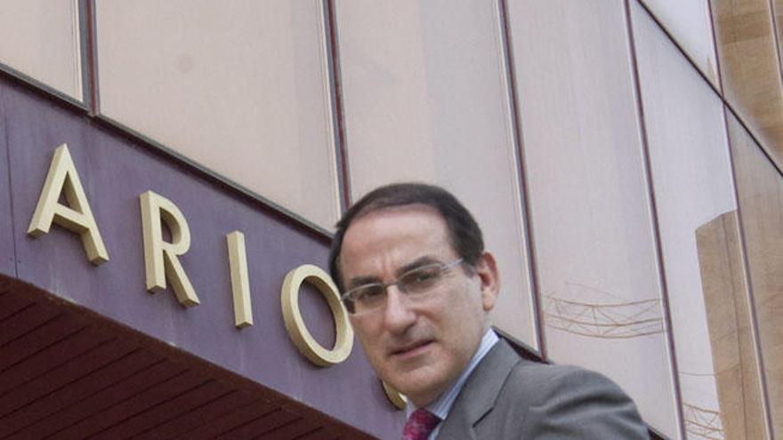 El presidente de la CEM, Javier González de Lara, en la sede de la CEA la pasada semana.