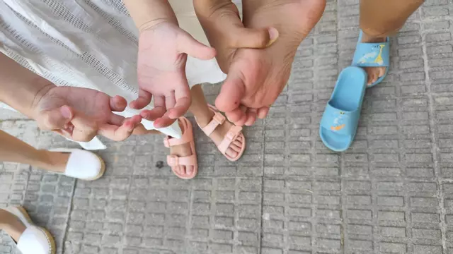 Cortes en los pies en la piscina infantil de La Sindical de Zamora, el concejal responde a las quejas