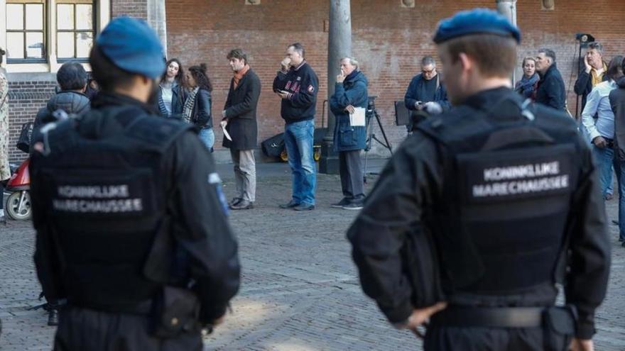 Un hombre apuñala a varias personas en plena calle en La Haya