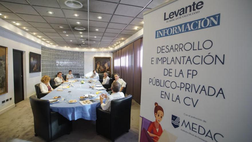 Desayunos Levante-EMV | Desarrollo e implantación de de la FP público-privada en la CV