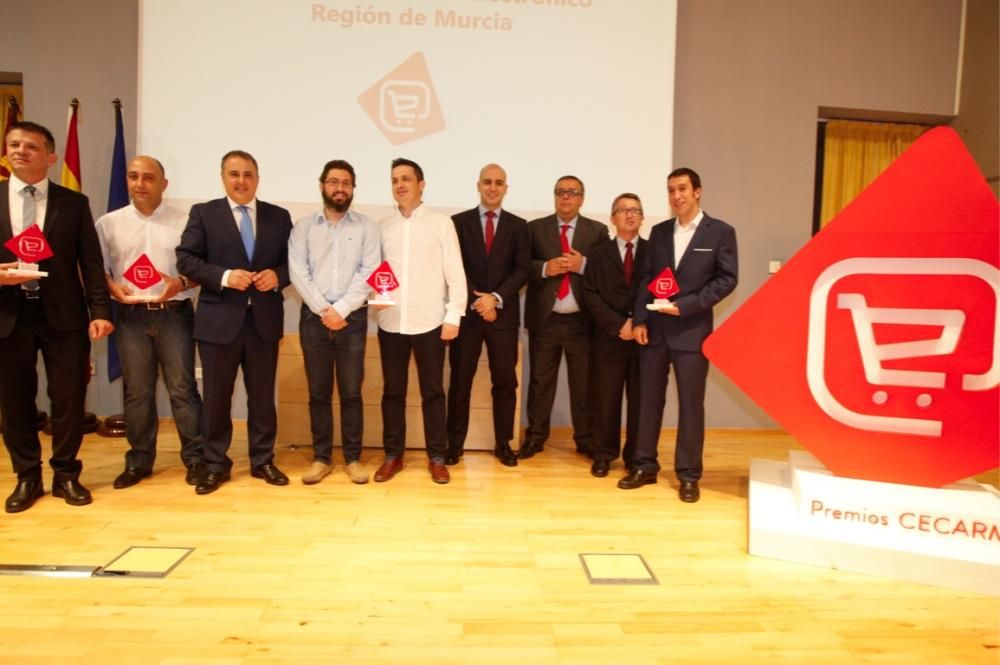 Entregan los premios Cecarm de comercio electrónico