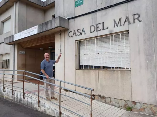 Juncal recibe el apoyo de la Subdelegación del Gobierno para el traslado del cuartel de la Guardia Civil de Marín a Bueu