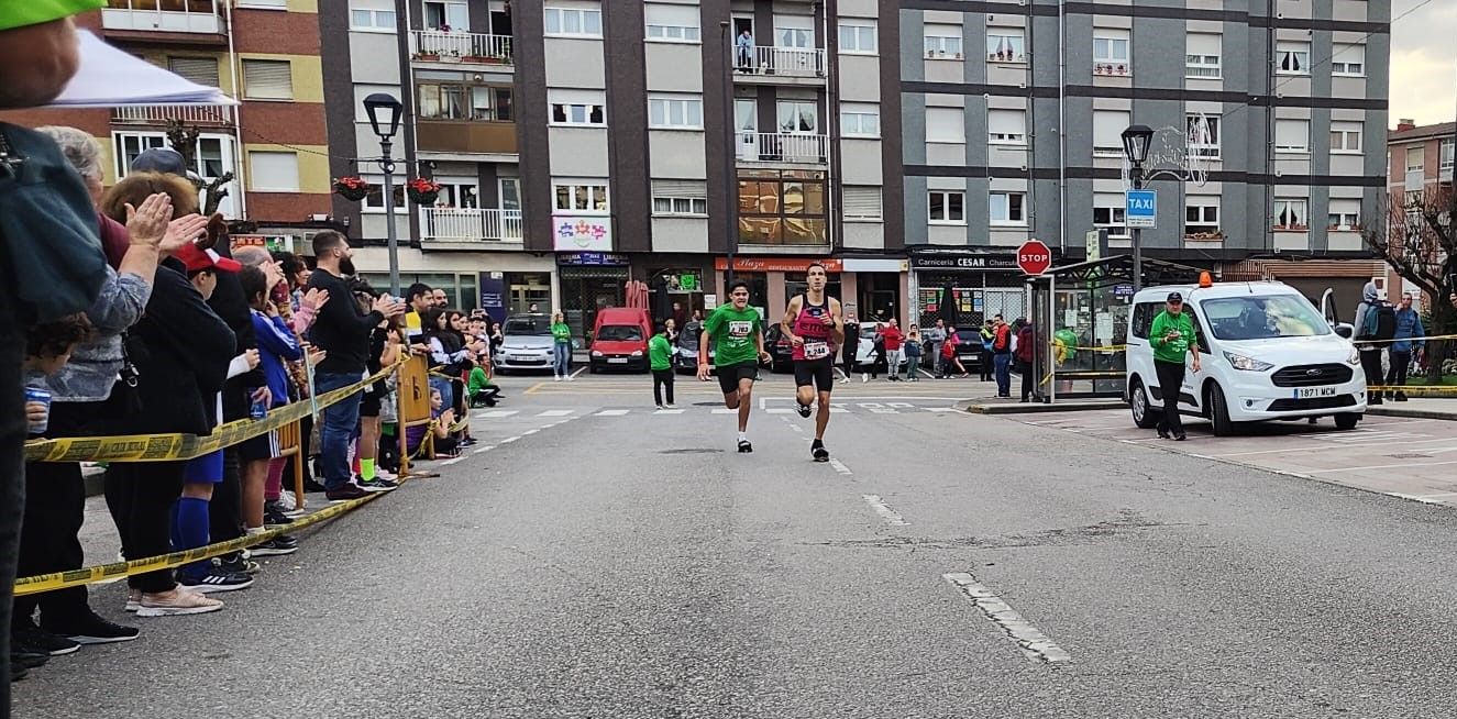 Emoción y solidaridad en la San Silvestre de Llanera, cuya recaudación se destinará a la asociación ELA Principado