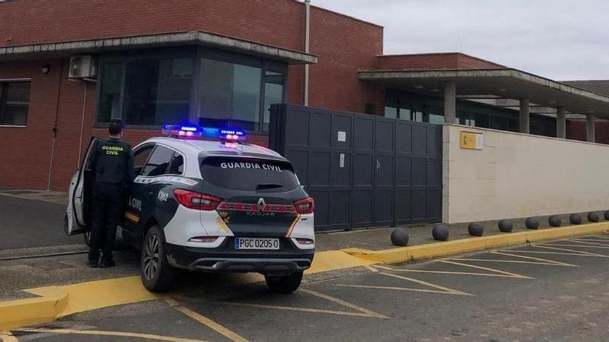 Una médico salta por la ventana para evitar la agresión de un paciente en un pueblo de Huesca