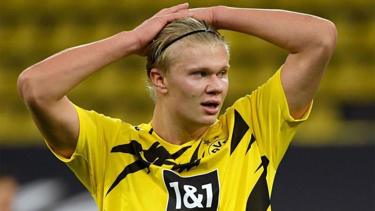 Haaland durante un partido con el Borussia Dortmund