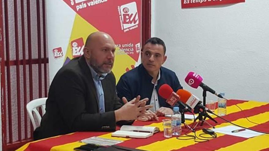 Ricardo Sixto e Ivan Martínez en la sede de EUPV en Alzira.