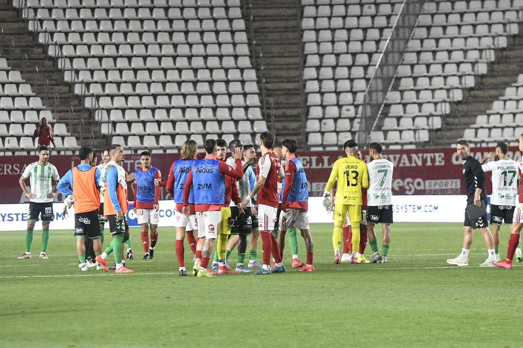 Las mejores imágenes del partido entre el Real Murcia y el Antequera