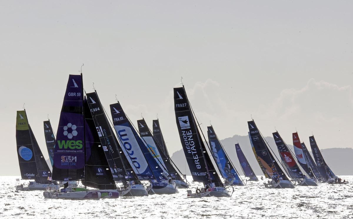 Vigo despide a La Solitaire du Figaro Paprec
