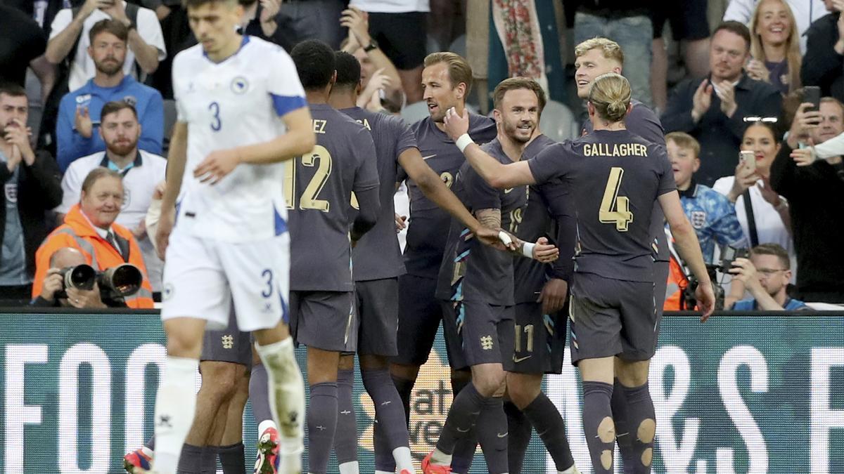 Los jugadores ingleses celebran el gol de Kane