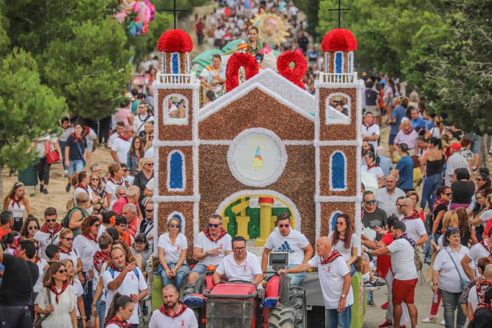 Benejúzar vive su día grande con la celebración de la festividad de la Virgen del Pilar