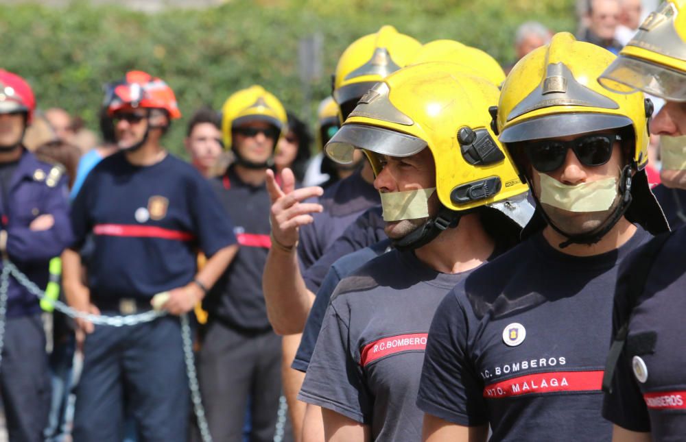 Manifestación de los bomberos de Málaga