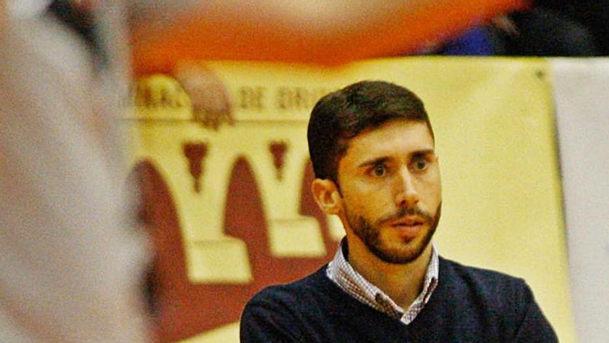Jacinto Carbajal, nuevo entrenador del CD Zamarat. / LOZ