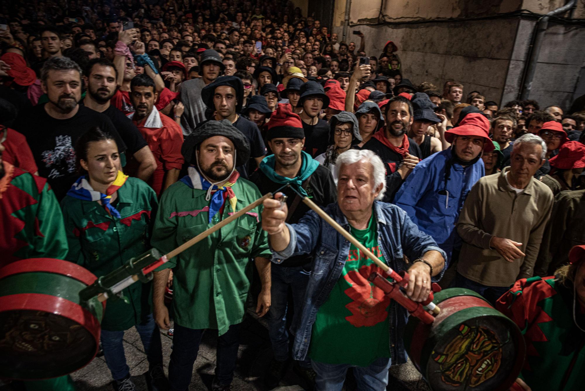 EN FOTOS | Berga salta la Patum Completa