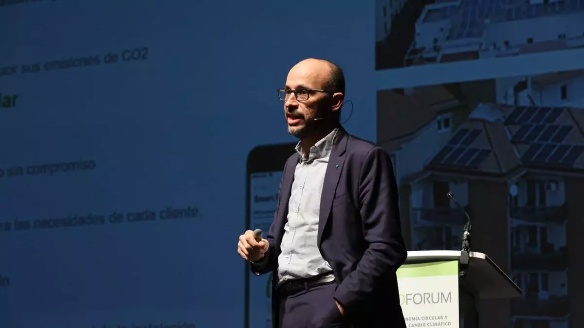 Iberdrola explica la "revolución" del autoconsumo de electricidad
