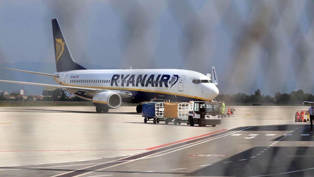 Ryanair aumentará los asientos en Barajas tras recortar otros 1,2 millones de plazas en aeropuertos regionales