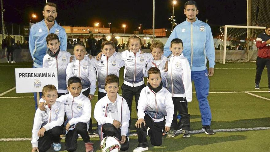 Rotlet Molinar presenta sus equipaciones