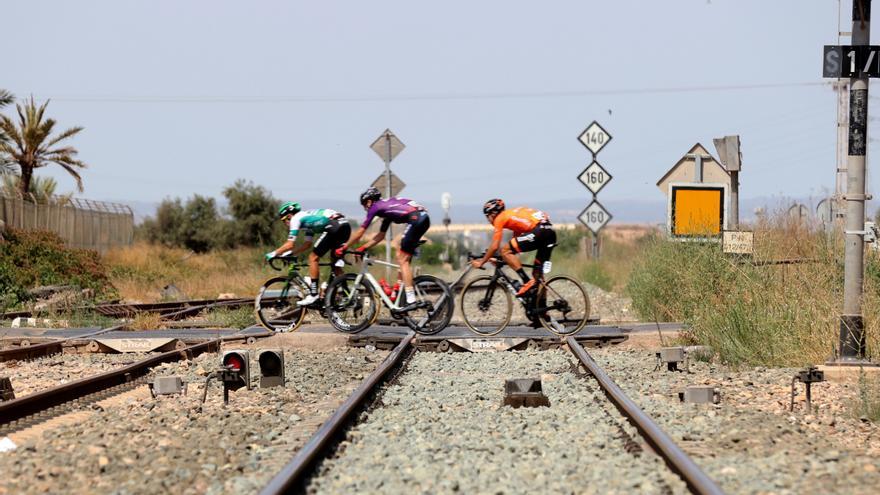 Jacobsen saca un doblete de la Manga del Mar Menor, Roglic sigue líder.