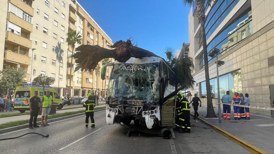 Un autobús sense frens atropella mortalment tres persones a Cadis