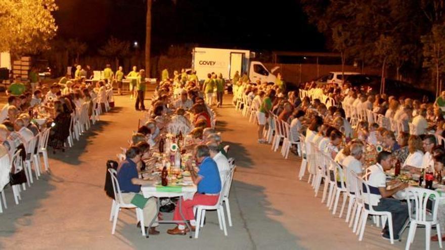 «Sopar de la Lluna» por Sant Antoni en Benidorm