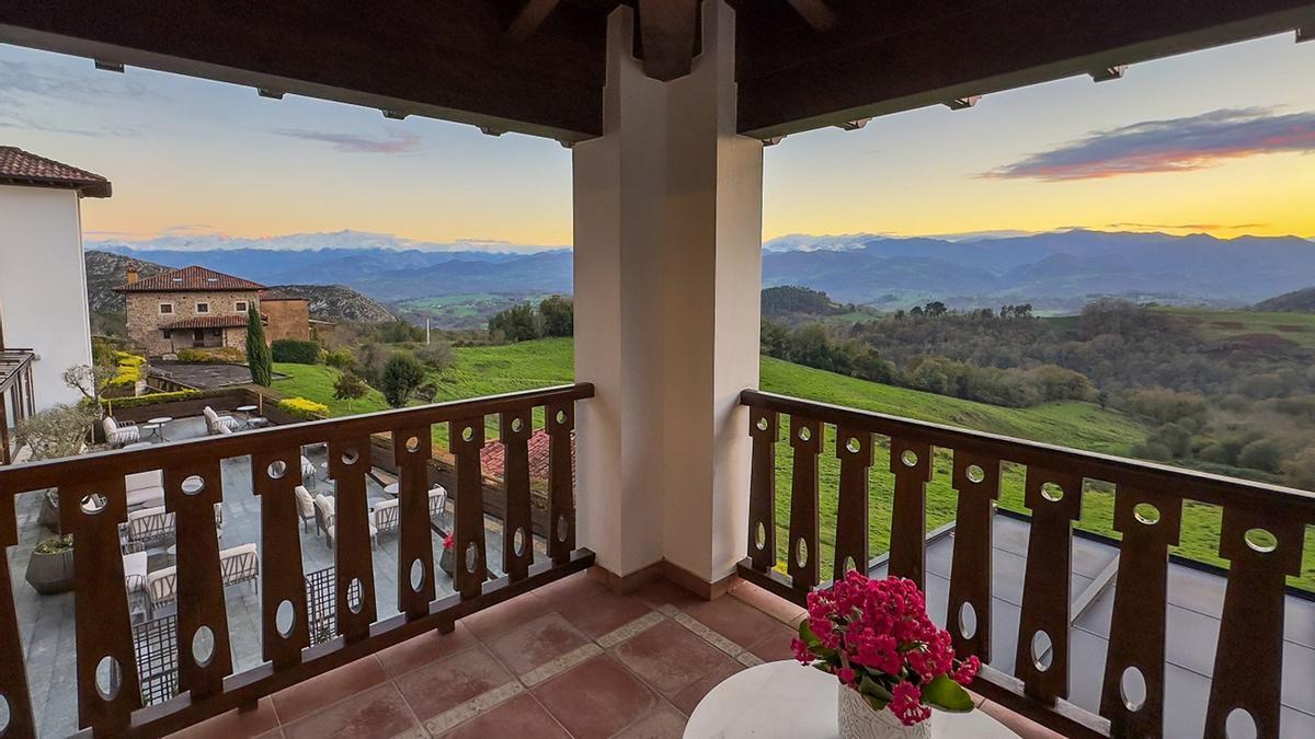 La suite de ensueño con jacuzzi y vistas a los Picos de Europa que se esconde en un hotel "Gran Lujo" ubicado en una aldea asturiana: "De lo bueno, lo mejor, la ubicación, instalaciones y gastronomía"