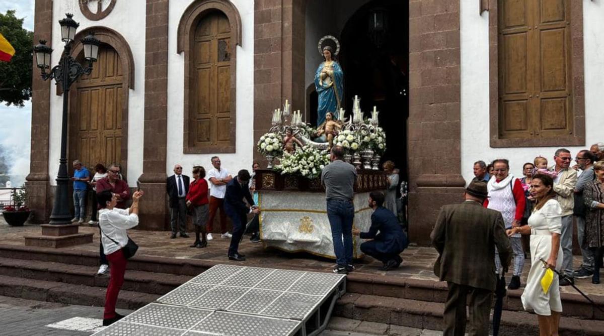 Valleseco se echa una copa de sidra  y Mogán enciende su cálida Navidad