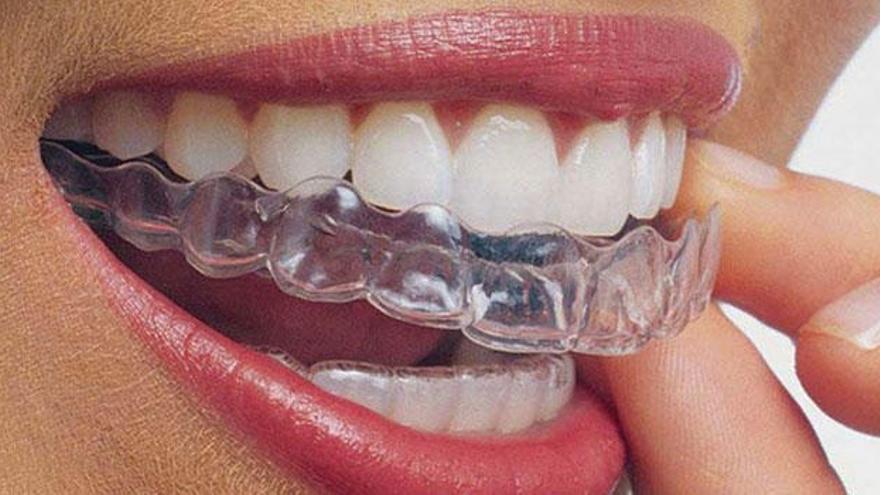 La creadora de esta ortodoncia fue la empresa americana Invisalign en 1999