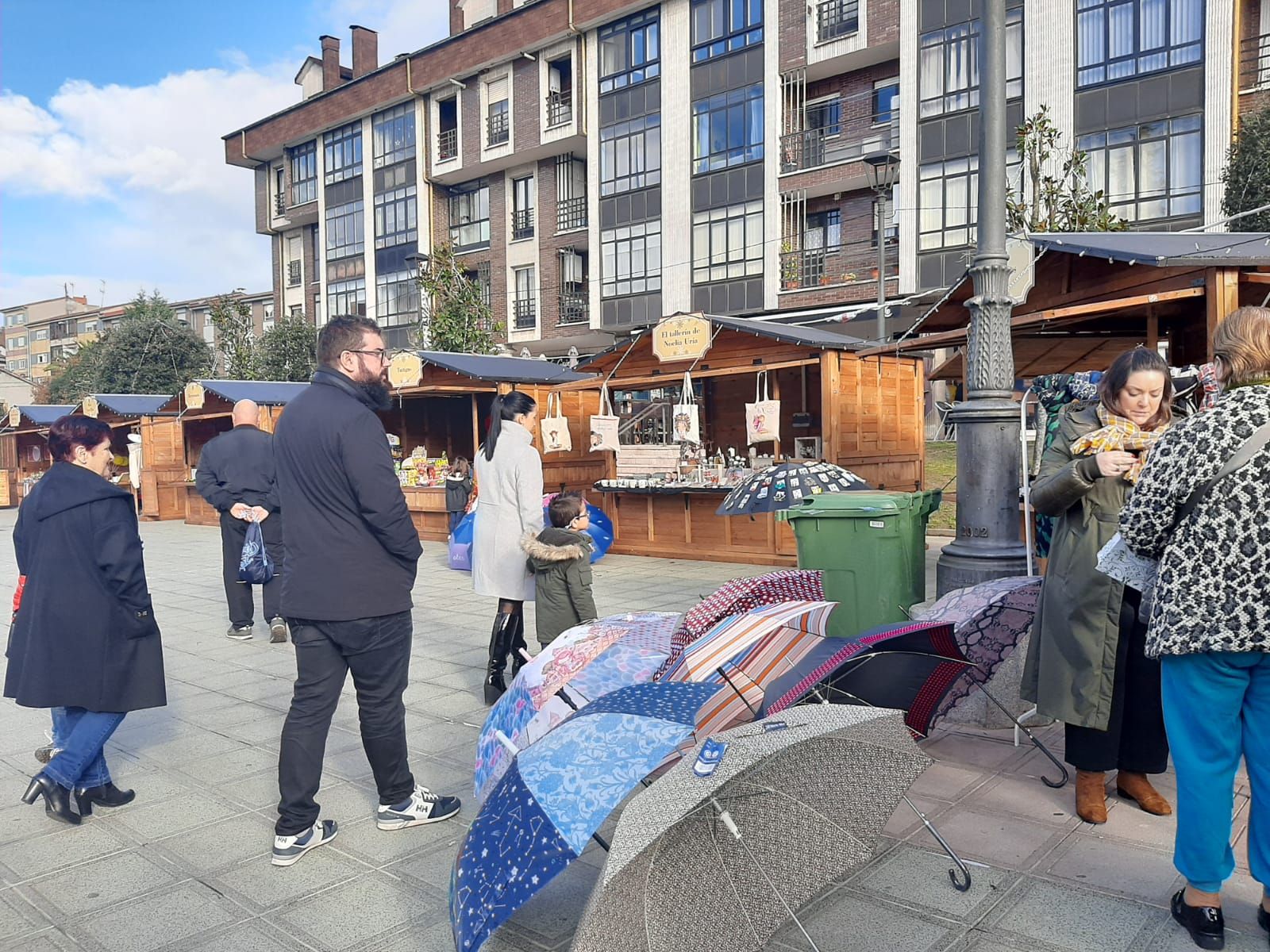 El mercadillo de Navidad de Llanera, dulce y para todos los públicos