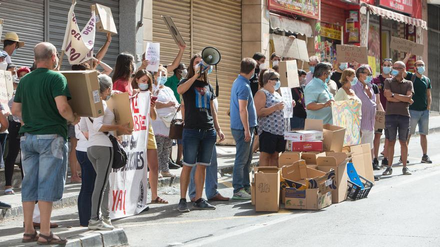 Concentración vecinal el pasado julio ante la emergencia social en la Zona Norte