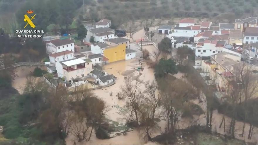 Las anegaciones mantienen en alerta a Fuente Vaqueros (Granada)