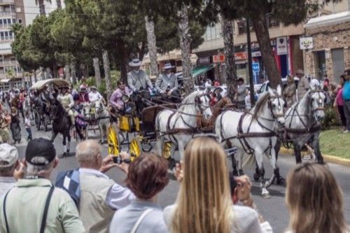 El desfile ecuestre toma el Real de Torrevieja