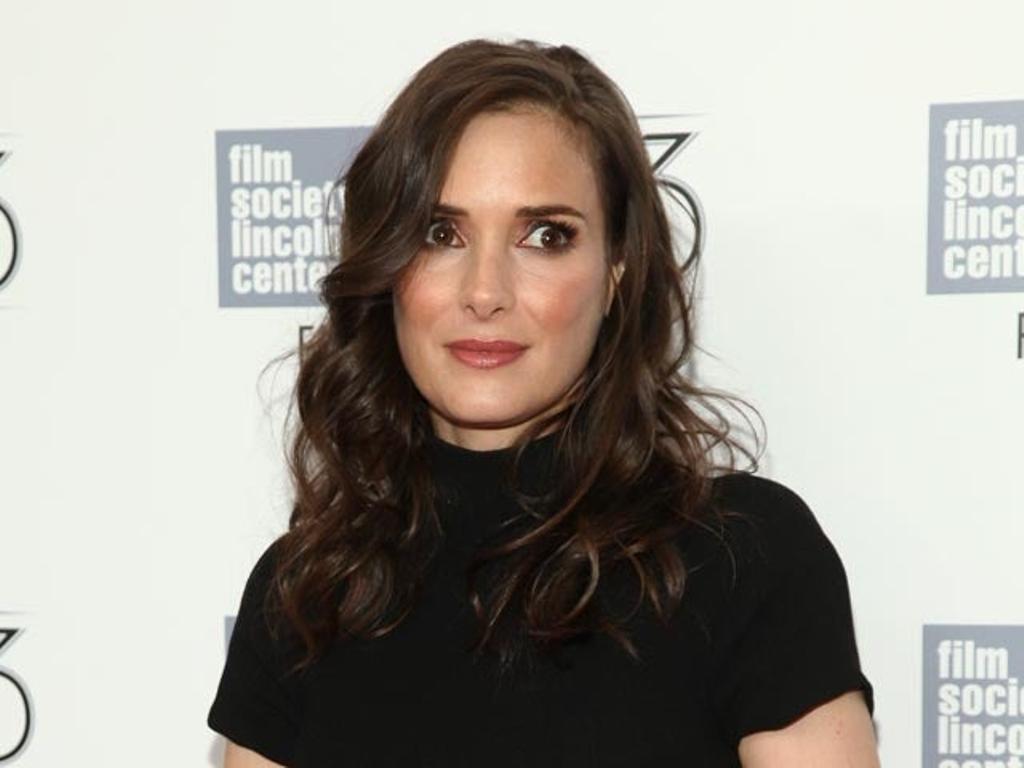 Winona Ryder defiende a Johnny Depp