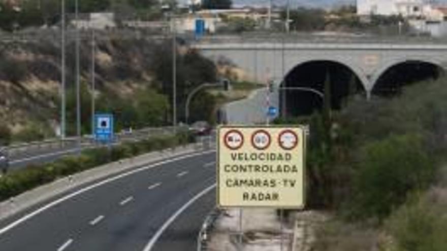 Entrada al túnel de Sant Joan en la autovía A-70.