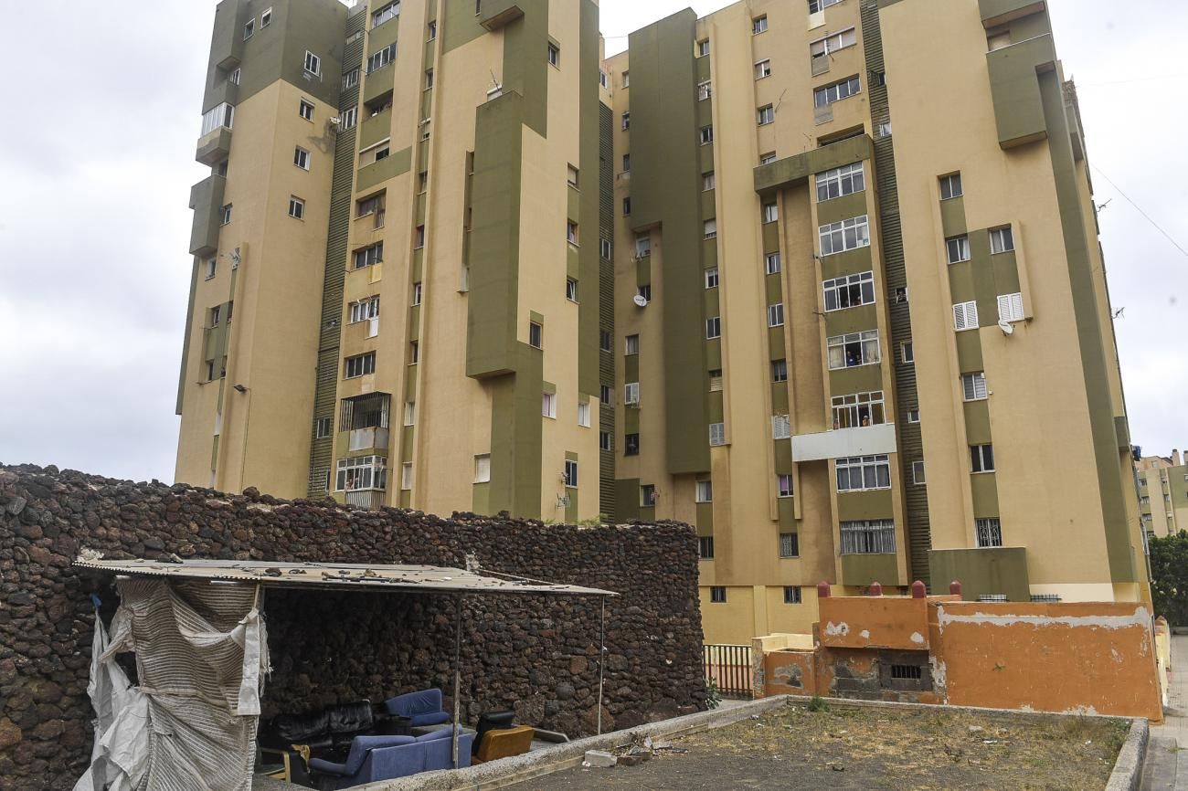 Uno de los tiroteados en Jinámar mata a su abuela a puñaladas