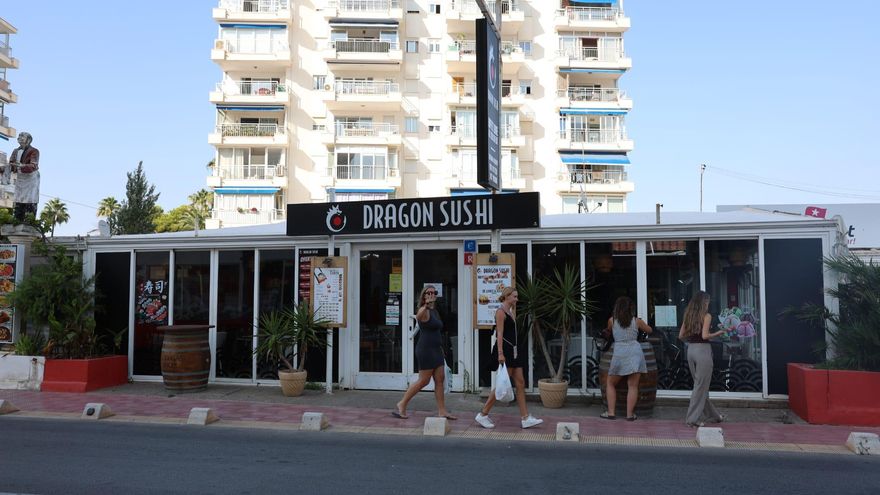 Cierran un restaurante de comida asiática en Palma tras detectar un brote de salmonelosis