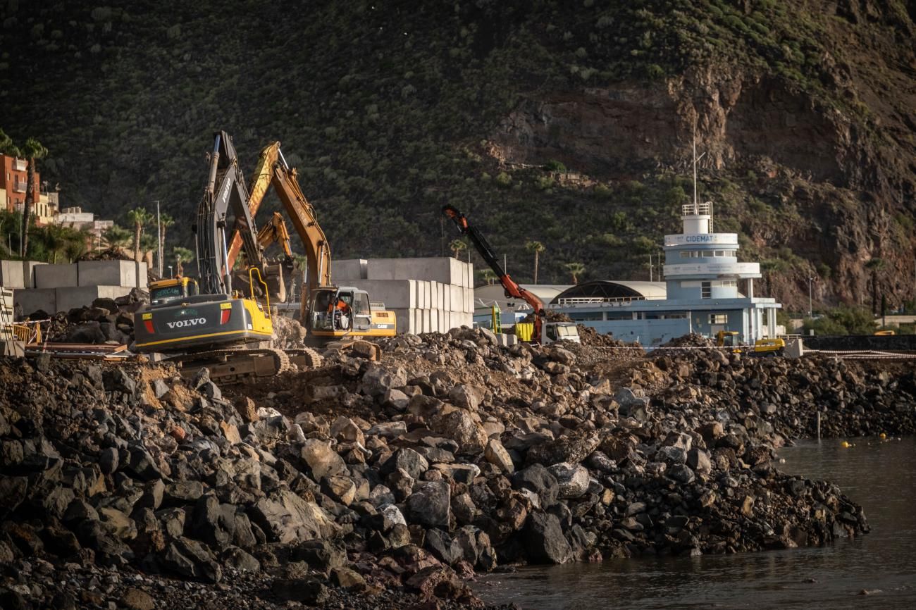 Visita del presidente del Gobierno a las obras del litoral de Valleseco