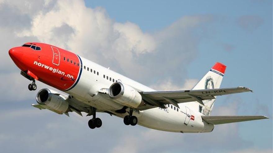 Norwegian empieza a operar vuelos a Canarias en conexión a través de España