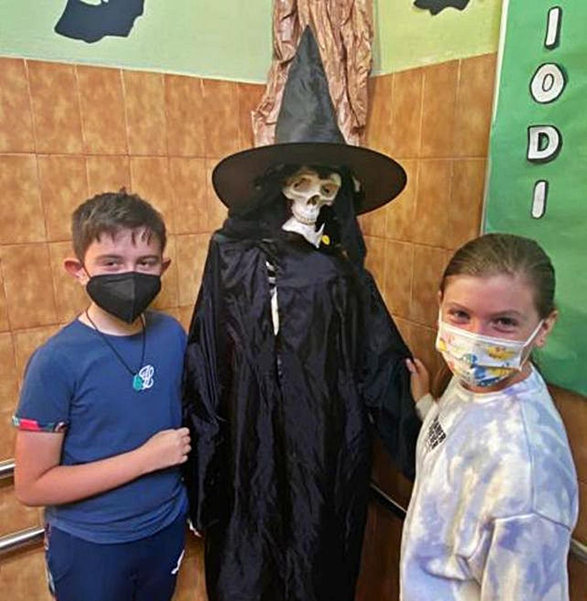 Los neños asturianos entamen el Samaín