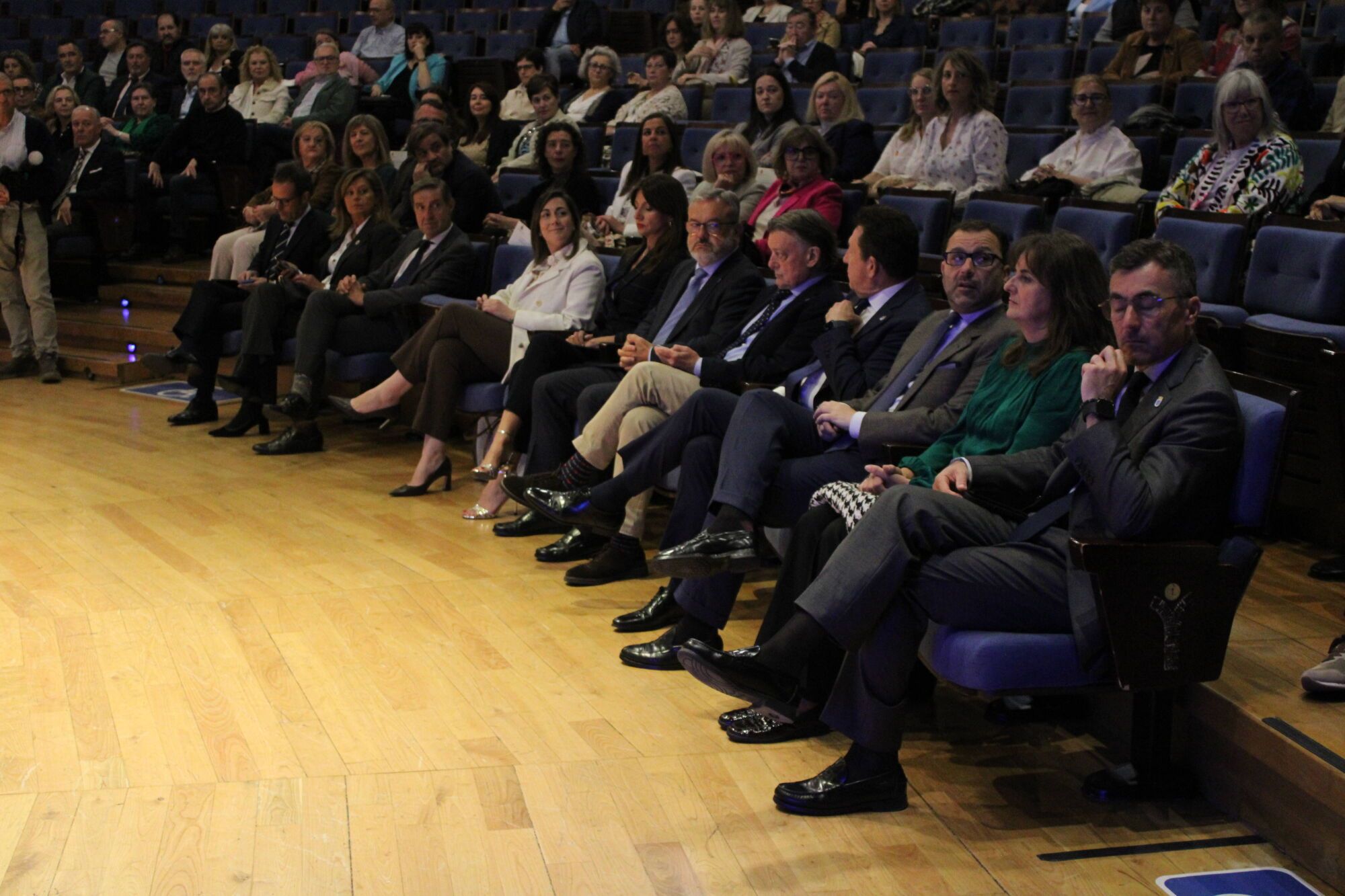 Acto institucional Santa Rita Hora: 11:00 Lugar: Oviedo, Sala de Cámara del Auditorio Príncipe Felipe Descripción: Homenaje a los trabajadores municipales jubilados y a quienes cumplen 25 y 40 años de servicio en el Ayuntamiento.