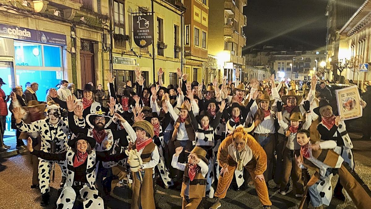 Participantes en el Antroxu de Villaviciosa en una edición anterior