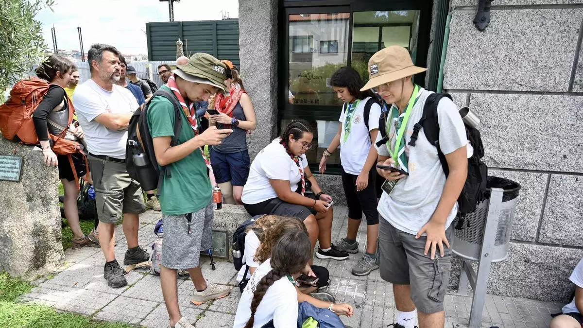 El albergue público de Pontevedra está repleto de peregrinos esperando por un sitio