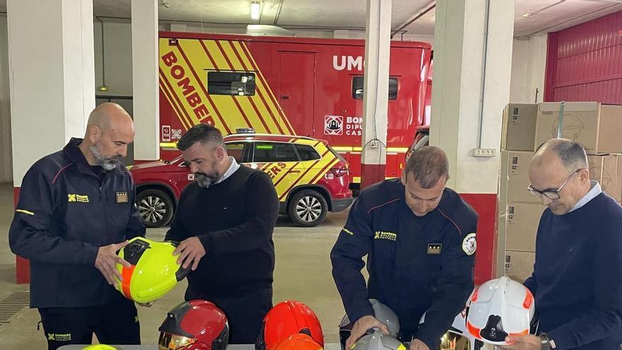 La Diputación de Castellón adquiere 476 nuevos cascos adaptados a las necesidades del cuerpo de bomberos