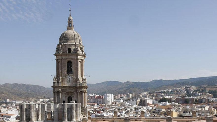 El nuevo colectivo quiere que se termine la segunda torre de la Catedral.