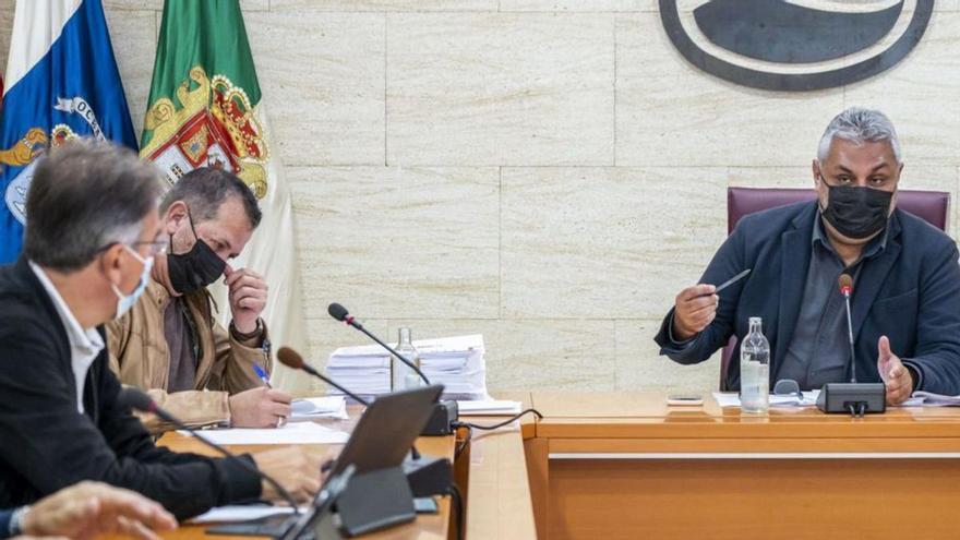 El grupo de gobierno rechaza la retirada del acta a Yosé Herrera